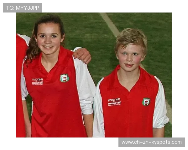 哈兰德与童年教练的视频对话感动了整个社区