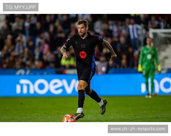 巴萨伊尼戈马丁内斯防守稳固训练:打造不可突破的铁壁防线 巴萨伊尼戈马丁内斯防守稳固训练:打造不可突破的铁壁防线