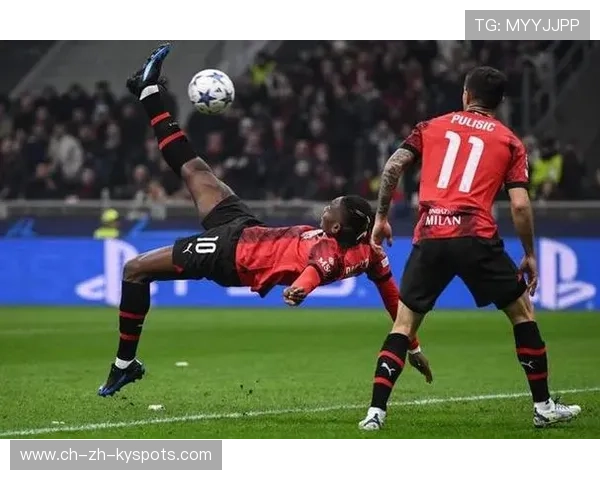 AC米兰的防线：在比赛中多次化解对手的进攻的艺术