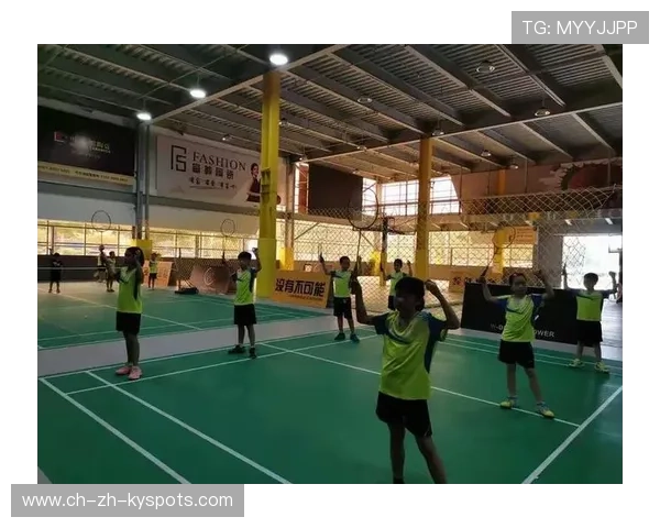 羽毛球训练基地启动暑期公益培训项目，2021暑期羽毛球培训班